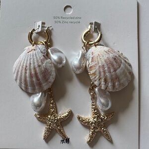H&M Gold Starfish and‎ Shell Drop Earrings